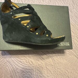 Kenneth Cole Reaction Black Suede Wedge Sandals